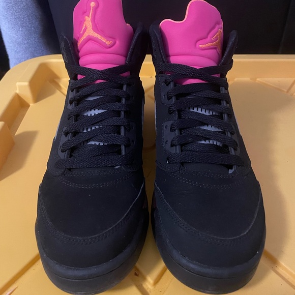 Girls' Nike Air Jordan V 5 Black Bright Cactus Citrus Pink Retro GS
2013 - Picture 2 of 7
